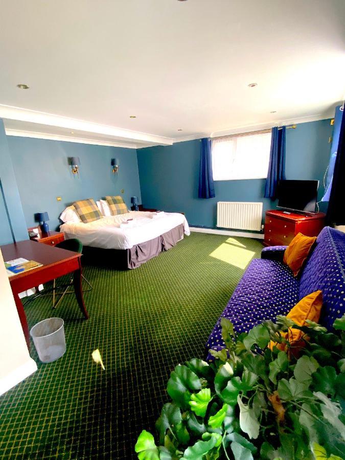 Bells Hotel Coleford  Exterior photo